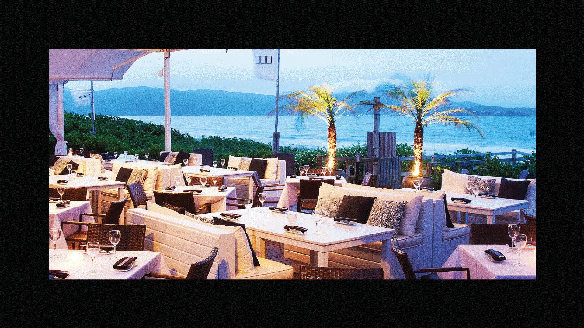 300 Cosmo Dining Room